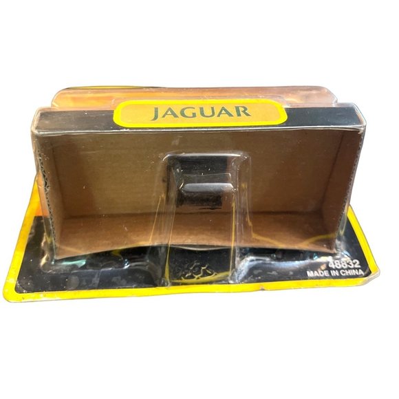 New Ray Jaguar "E" Cabriolet 1961 Die Cast 1:43 Green #48832 Open Top Collection - Picture 2 of 5